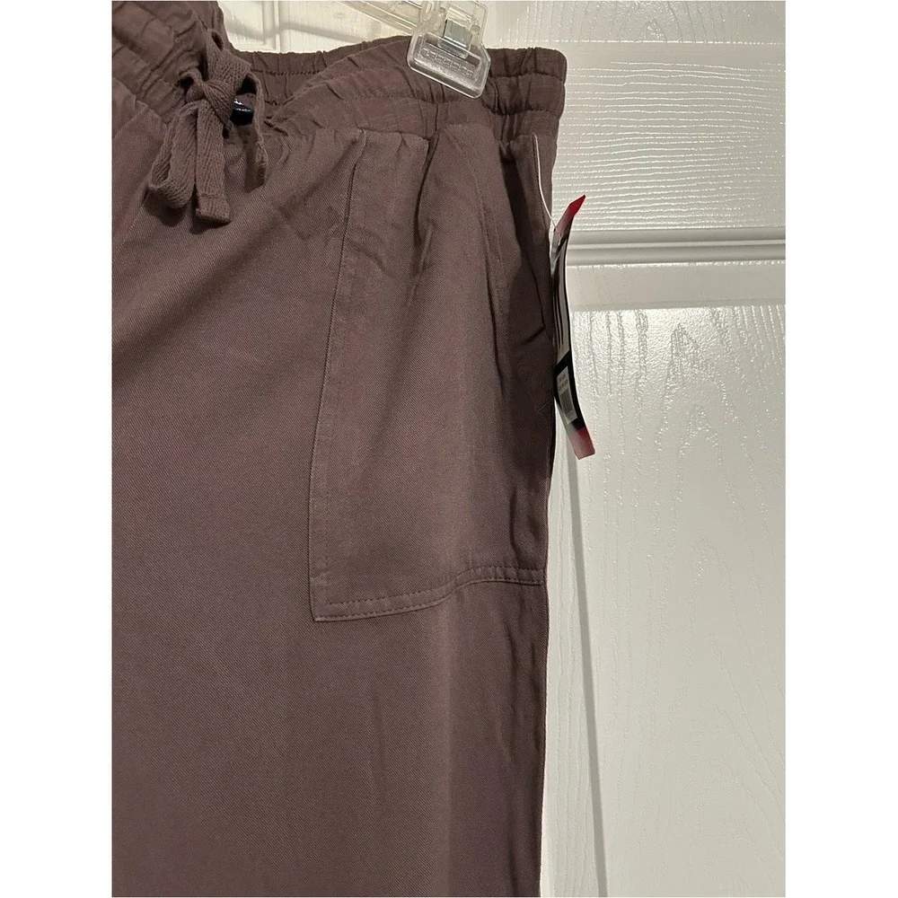Splendid Women's‎ Jogger Pants in Purplish  Brown.